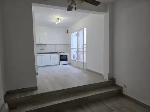 Depto Tipo Casa en Alquiler en Beccar, $ 820.000