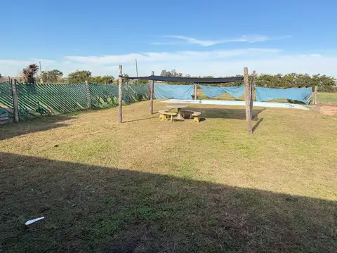 Quinta en Chapuy con pileta - Zona vivero