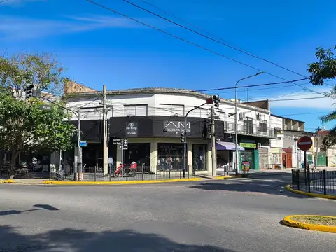 IMPORTANTE VENTA EN BLOCH, AV.MITRE Y VILLATE