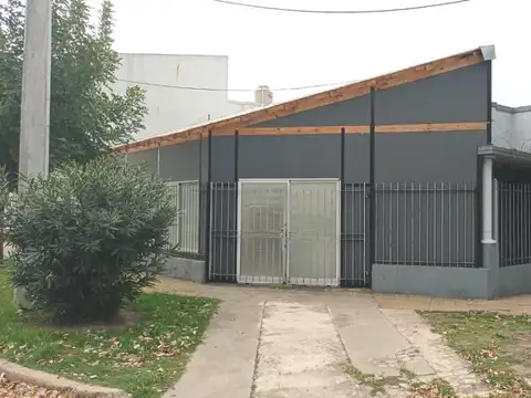 CASA EN LOTE PROPIO