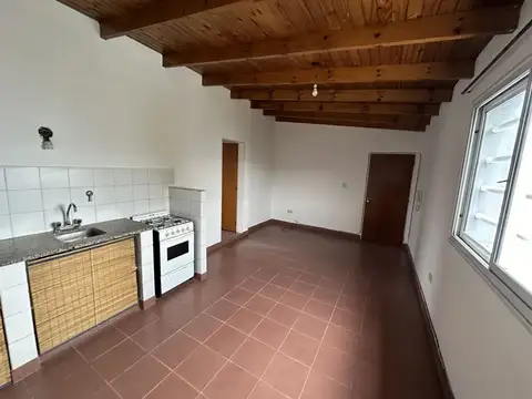 DEPTO 2 DORMITORIOS - 31 y 526