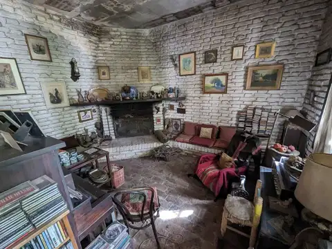 Casa 6 ambientes con 2 baños