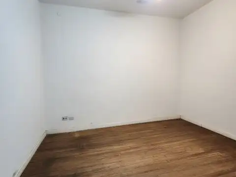 Depto Tipo Casa 4 ambientes con 1 baño