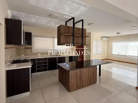 Alquiler de Casa 5 AMBIENTES en Ayres Plaza, Pilar