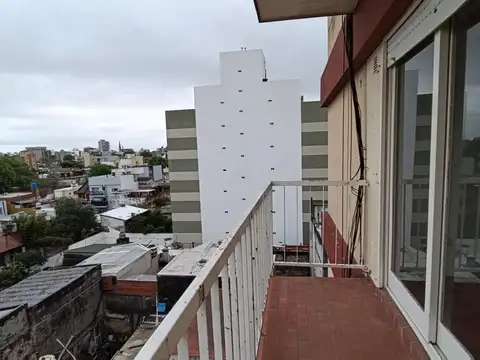 Uruguay 2800, Piso 5