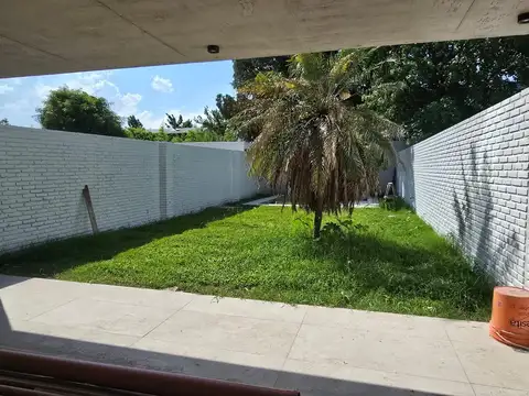 Casa 6 ambientes con 5 baños