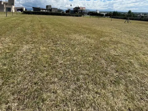 Terreno en Venta, FOS 40