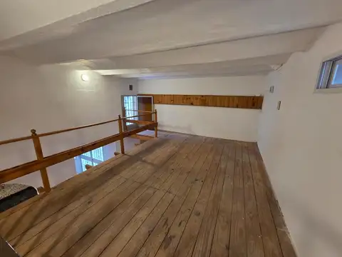 Depto Tipo Casa en Alquiler en Centro, $ 800.000