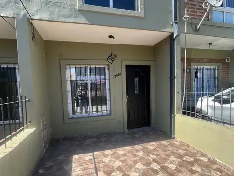 Casa - Alquiler - Argentina, La Matanza - venezuela 3091