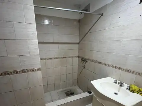Casa - Alquiler - Argentina, La Matanza - venezuela 3091