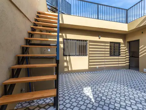 VENTA CASA DE PASILLO DOS DORMITORIOS