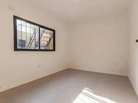 Depto Tipo Casa en Venta al Este