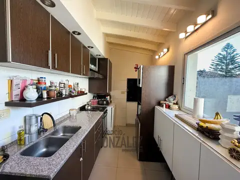 Depto Tipo Casa en Venta en Liniers, USD 108.000