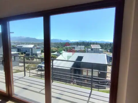 Venta Casa a Estrenar en Altos Pinar del Sol – PH Independiente con Parque Propio