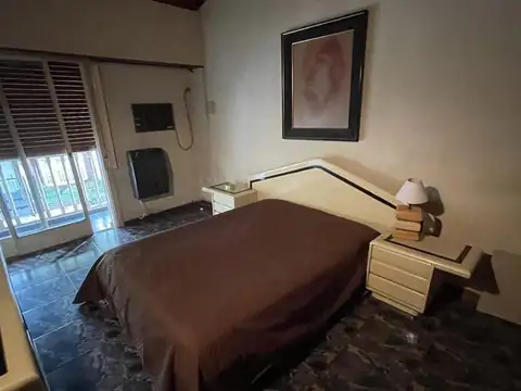 Depto Tipo Casa en Venta 40 años
