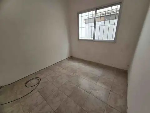 VENTA PH DE DOS PLANTAS MODERNO RAMOS MEJIA S/ESP