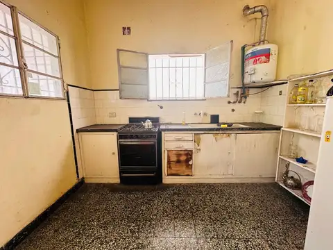 Depto Tipo Casa en Venta en Remedios de Escalada, USD 74.000