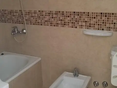 2 MODERNOS AMBIENTES CFTE CON BALCON