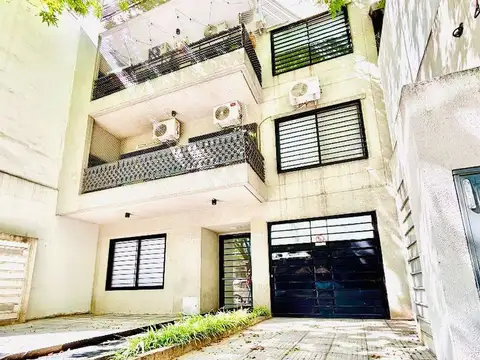 Venta departamento de 3 ambientes en duplex en Nuñez- Limite con Saavedra con cochera fija cubierta