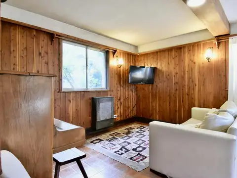 Casa con Departamento con Vista Parcial al lago en Bariloche - Venta