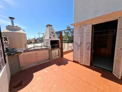 PH 4 Ambientes con Terraza, Parrilla y sin Expensas – Apto crédito