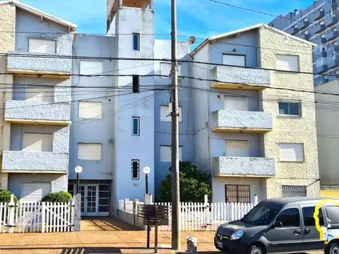 Departamento 2 ambientes con Cochera frente al mar! 