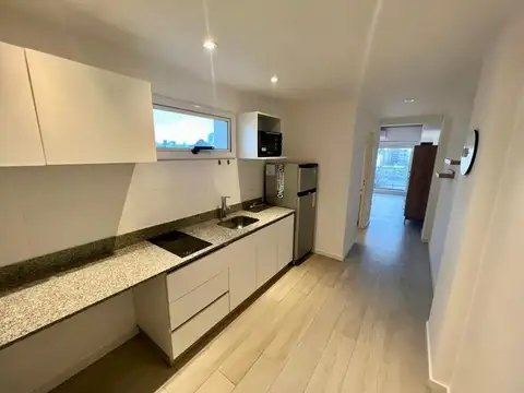 Teniente Juan Domingo Peron 4100, Piso 8