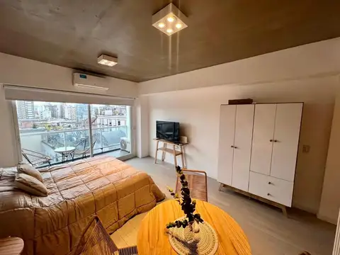 Teniente General Juan Domingo Perón 4100, Piso 8