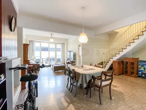 Colon al 200 entre Arenales y R. De Escalada.