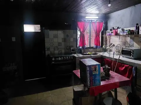 CASA EN VENTA 2 DORMITORIOS LA PLATA
