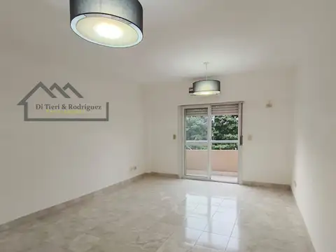 Departamento moderno e impecable con balcón a pasos de la estación – Martín Coronado