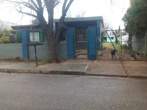 venta dos casas en un lote  barrio LAS PALMAS