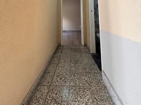 Depto Tipo Casa 2 ambientes con 1 baño