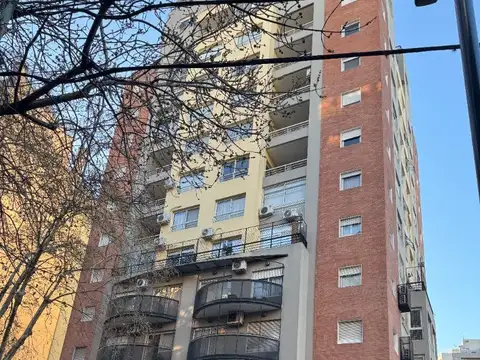 gran depto con cochera cubierta fija