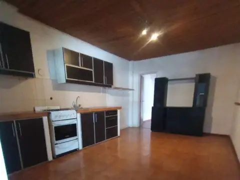 Depto Tipo Casa en Alquiler de 2 dormitorios