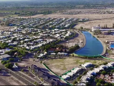 Terreno en Venta de 302,81 m2