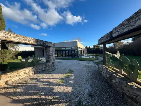 Casa en Venta con 1 cochera