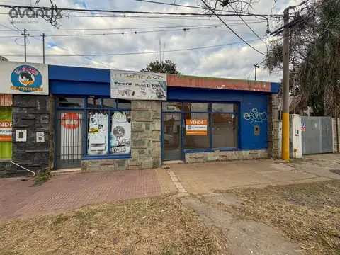 6 locales comerciales en pleno Av. Santa Fe