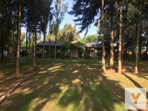 Quinta en venta - 2 dormitorios 1 baño - 15000mts2  - Abasto