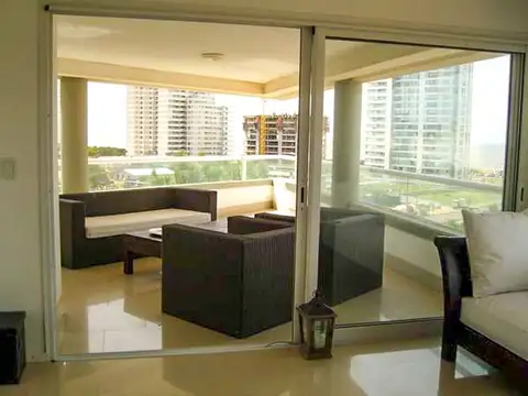 Departamento en Alquiler Temporal con 2 cocheras