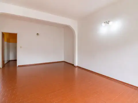 Depto Tipo Casa en Alquiler de 4 ambientes