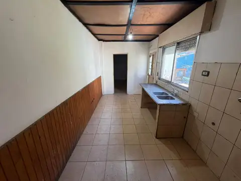 P.H. 2 ambientes sobre Avenida