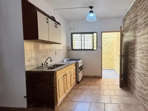 Depto Tipo Casa en Alquiler de 1 dormitorio
