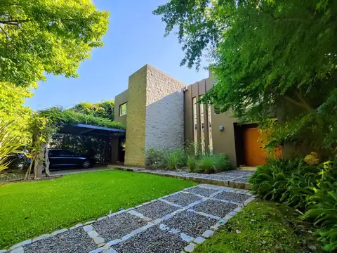 Casa en Alquiler 25 años