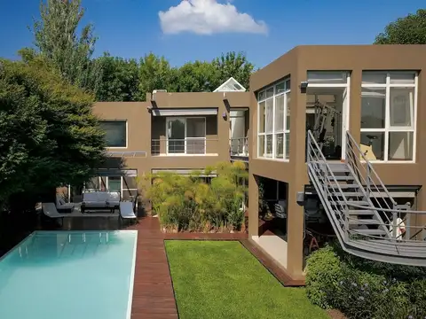Casa en Alquiler de 4 dormitorios