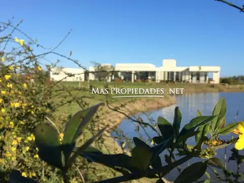 Terreno en Venta 30  mts Frente