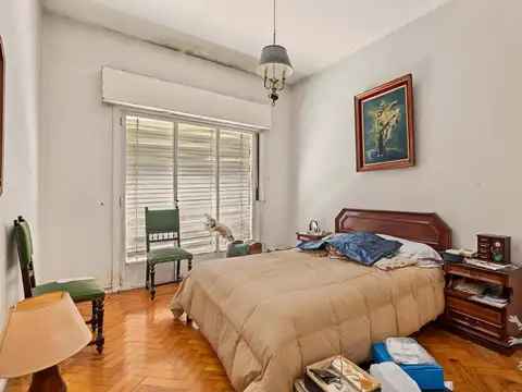 CASA A REFACCIONAR - VENTA - 7 AMBIENTES - PATIO - BELGRANO R