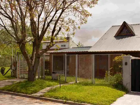 VENTA CASA DUPLEX C/PATIO Y GARAGE EN EL FARO