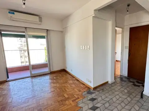 Antezana 100, Piso 8