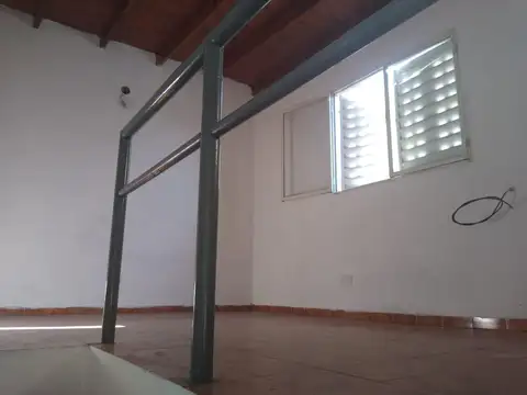 Depto Tipo Casa 2 ambientes con 1 baño